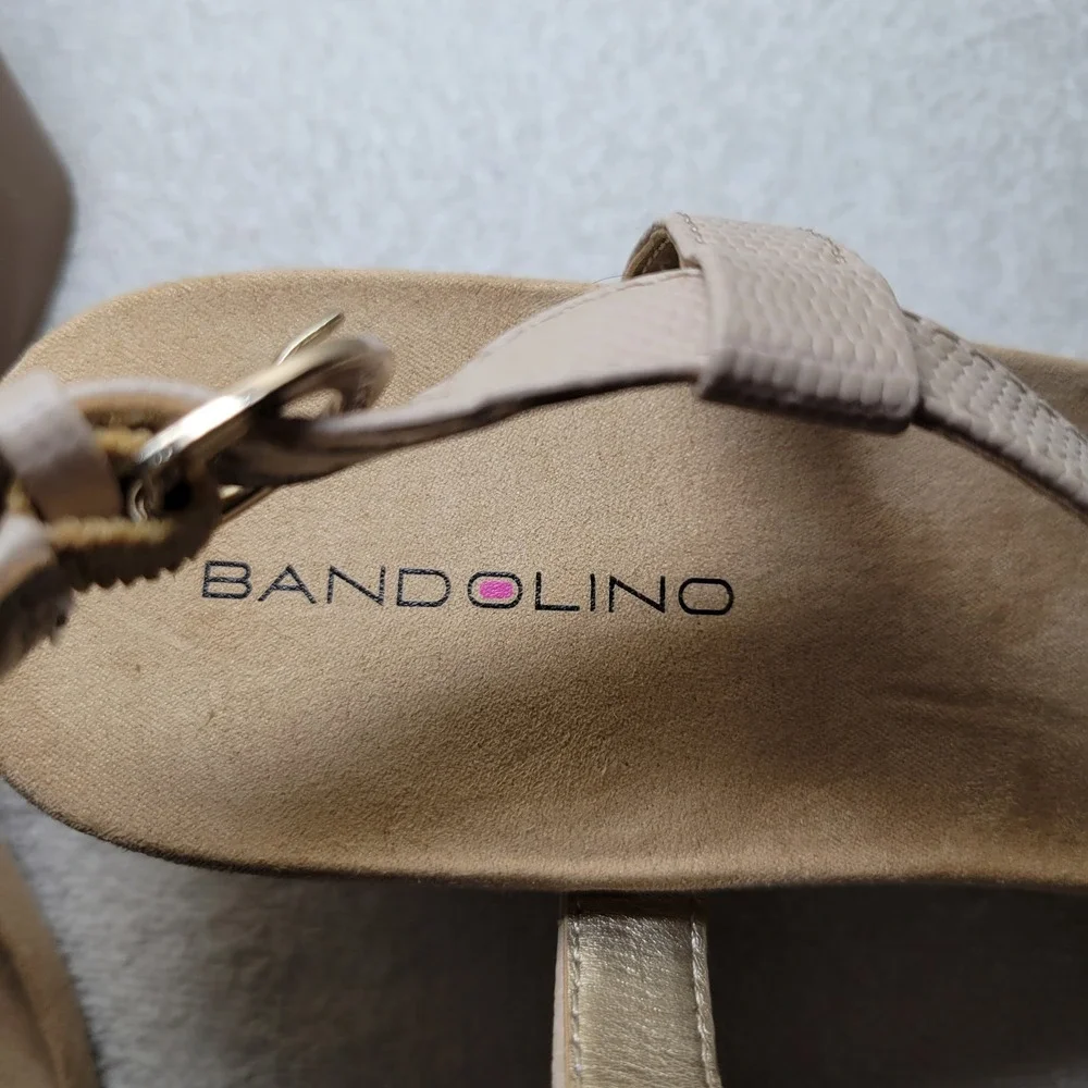 Bandolino Womens Beige Beaded T-Strap Wedge Sandals Snake Size 8.5M